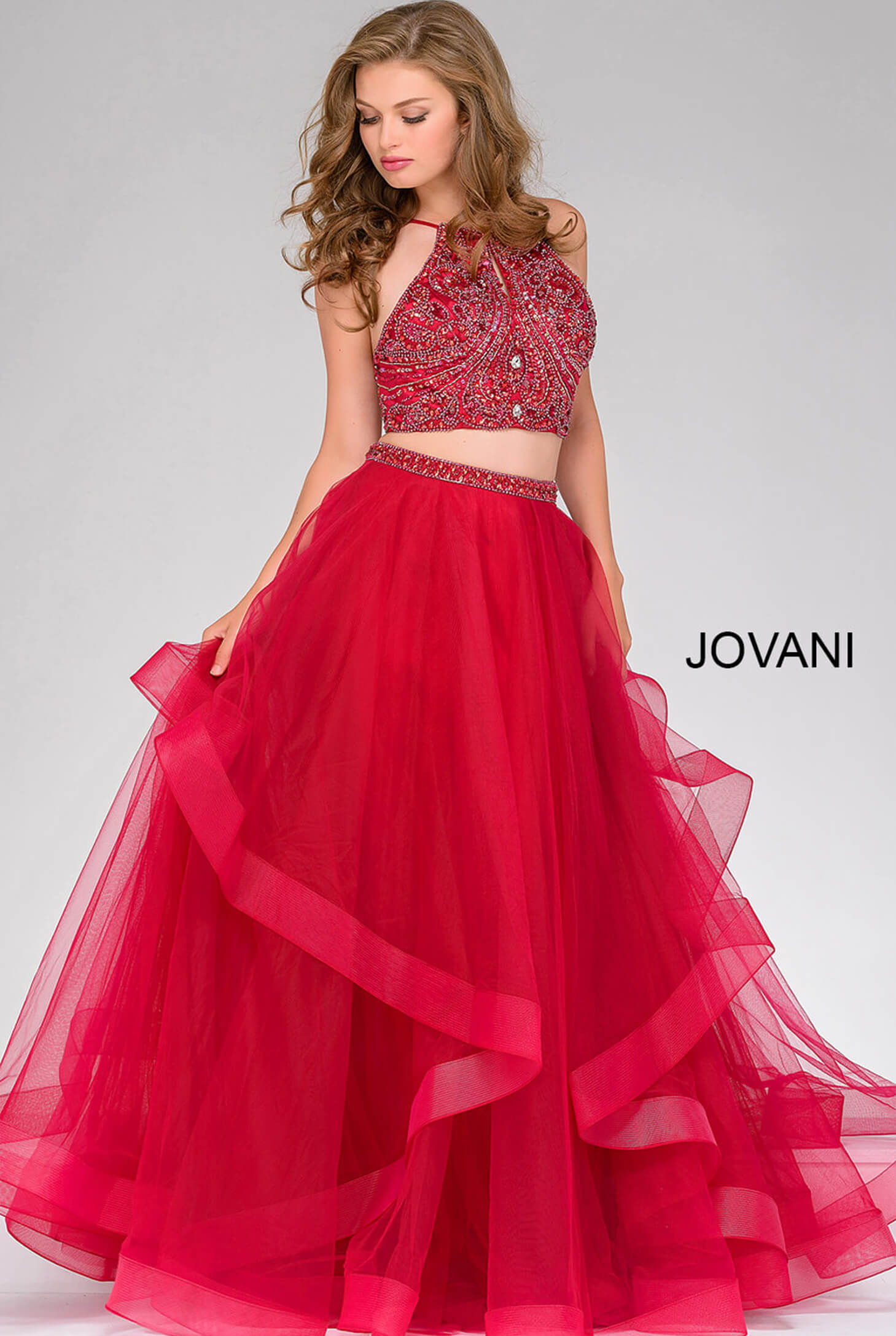 Top Red Prom Dresses for the Season 2018