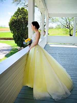 Jovani light yellow prom gown