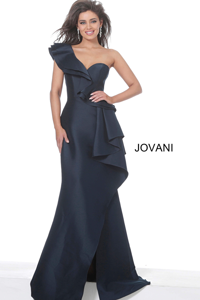 Model wearing Jovani style 02419 dress