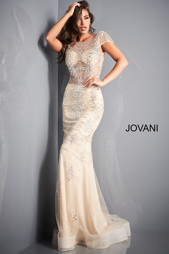 Model wearing Jovani style 04025 dress