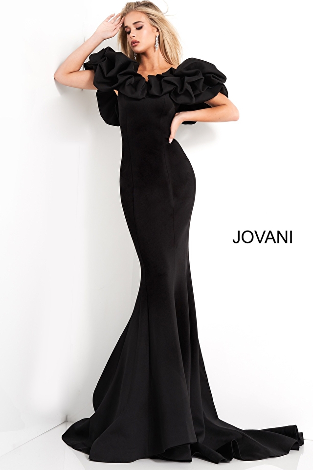 Model wearing Jovani style 04368 dress