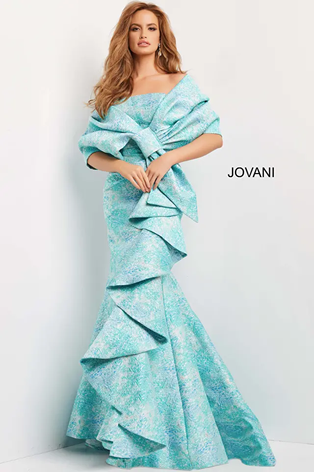 Model wearing Jovani style 08093 print dress