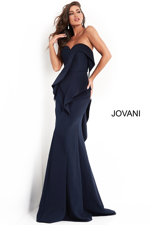 Model wearing Jovani style 4466 dress