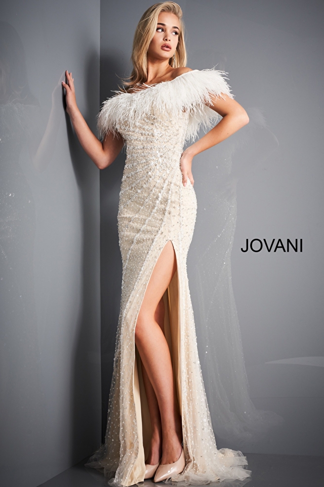 Model wearing Jovani style 4770 dress