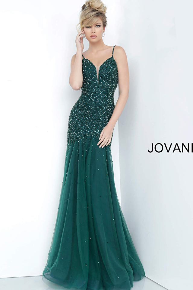 Model wearing Jovani style 62987 dress