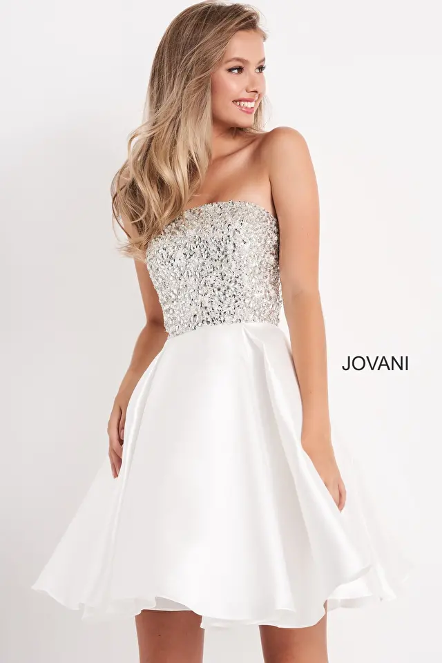 Model wearing Jovani style K00722 dress