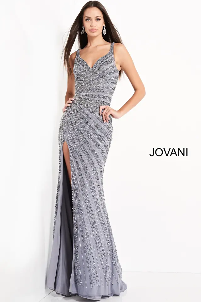 Model wearing Jovani style 04539 dress