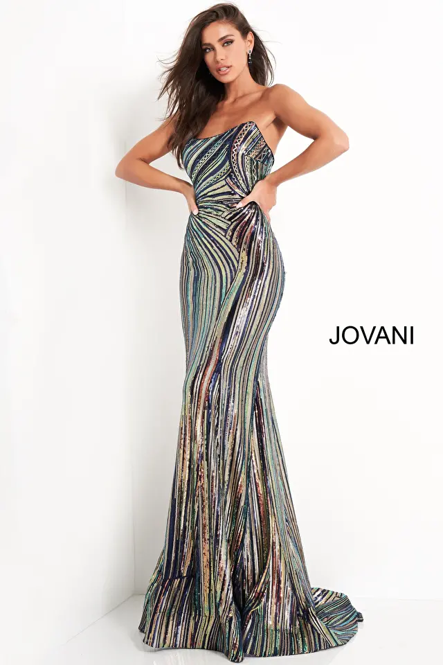 Model wearing Jovani style 04810 dress
