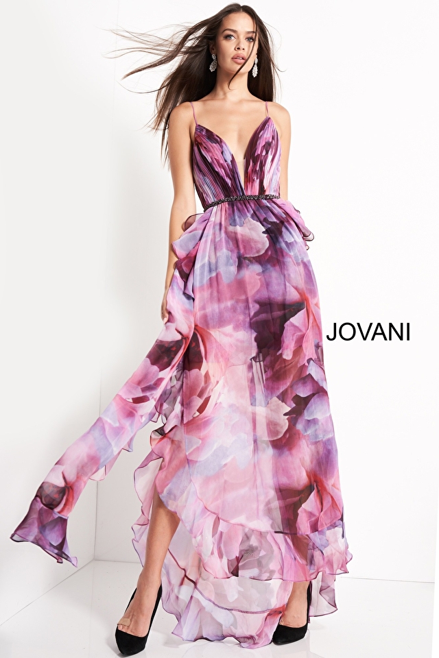 Model wearing Jovani style 06032 dress