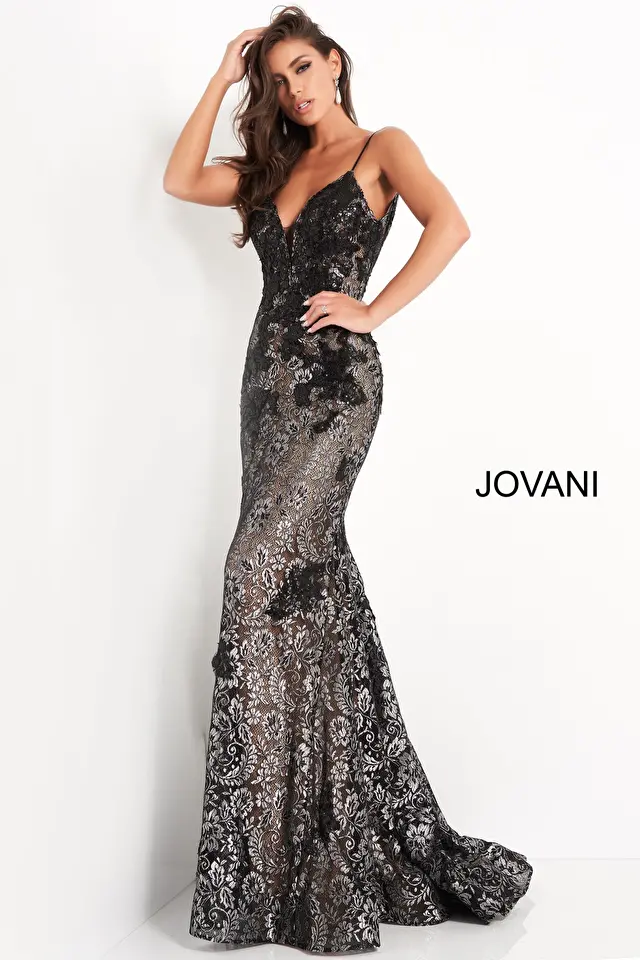 Model wearing Jovani style 06438 dress