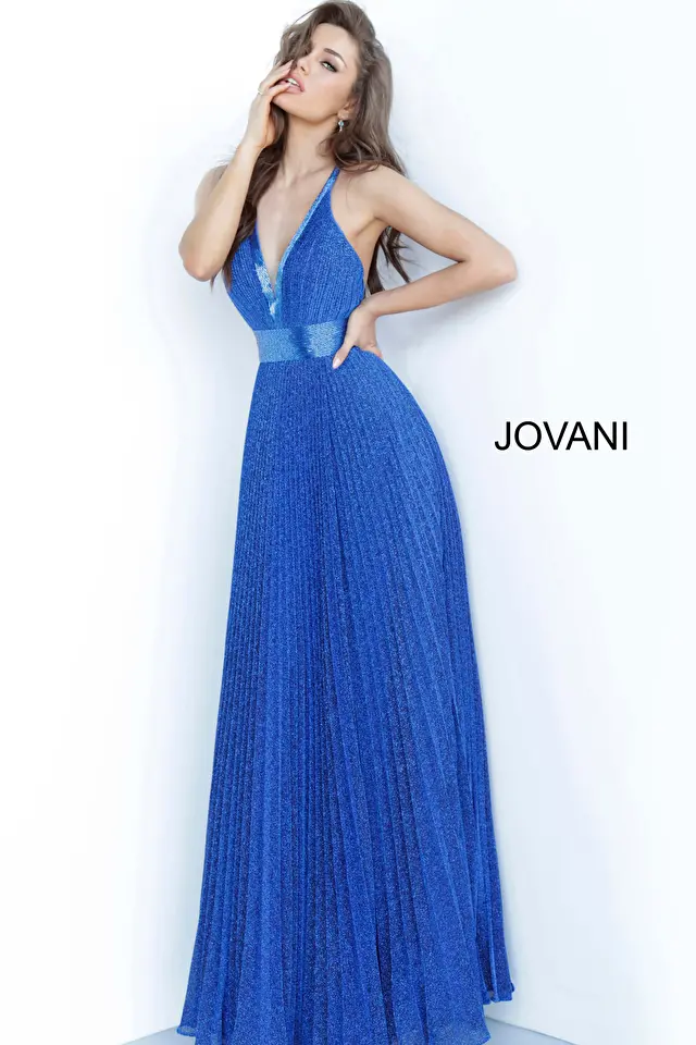 Model wearing Jovani style 2089 dress