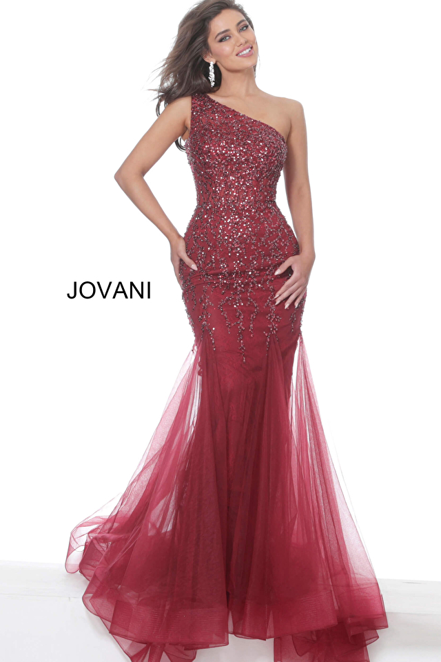 Model wearing Jovani style 2528 dress