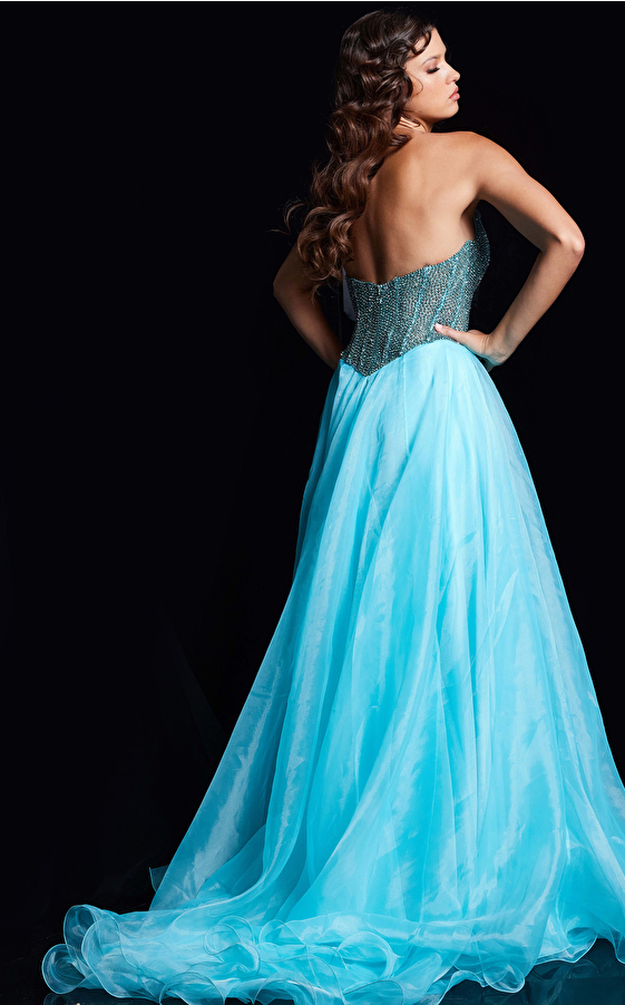 Mint gown with train 38179