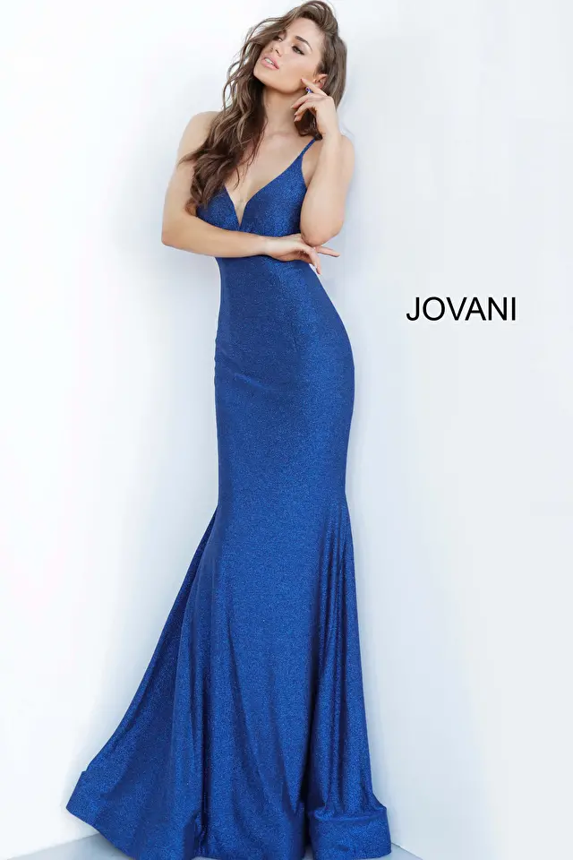 Model wearing Jovani style 4221 dress