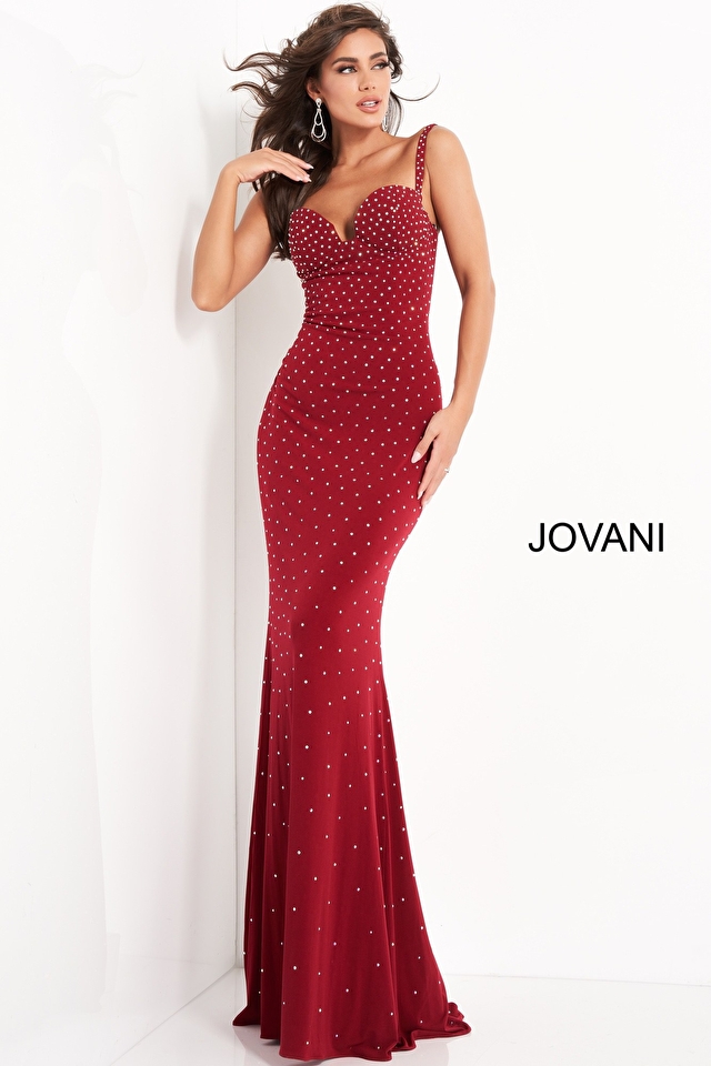 Model wearing Jovani style 4728 dress