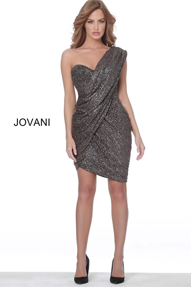 Model wearing Jovani style 04922 dress