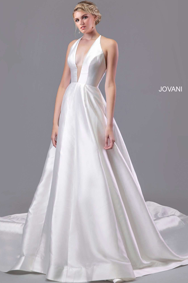 Model wearing Jovani style AV05400 dress