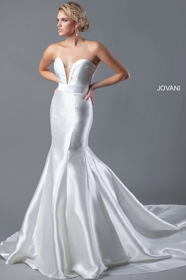 Model wearing Jovani style AV05919 dress