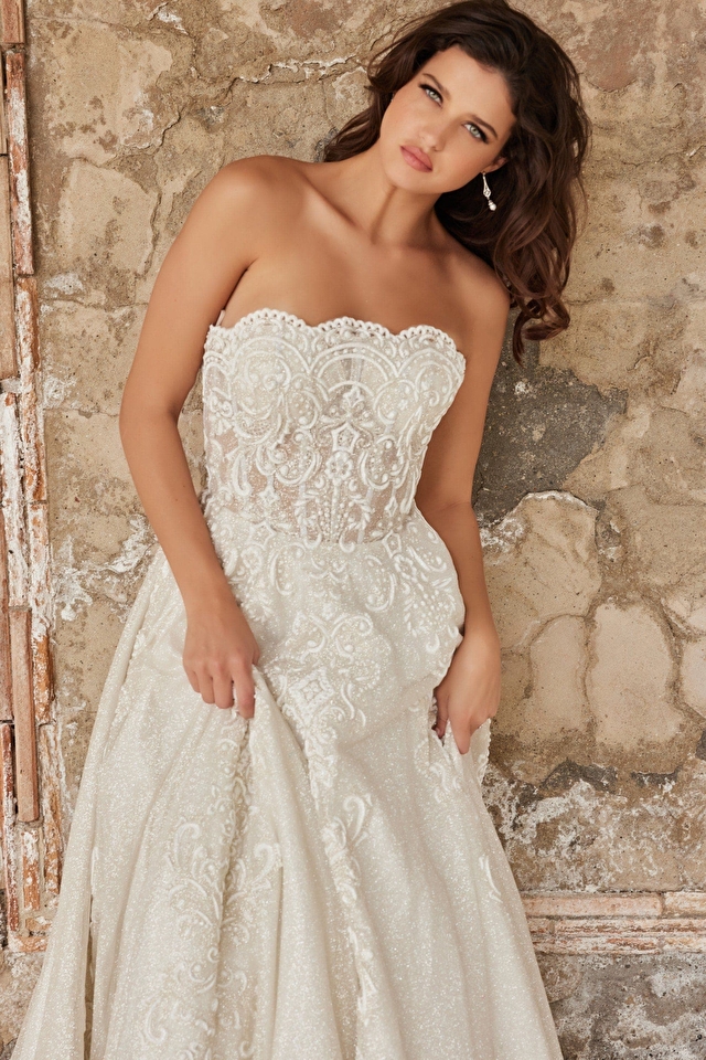 white bridal gown with straight neckline