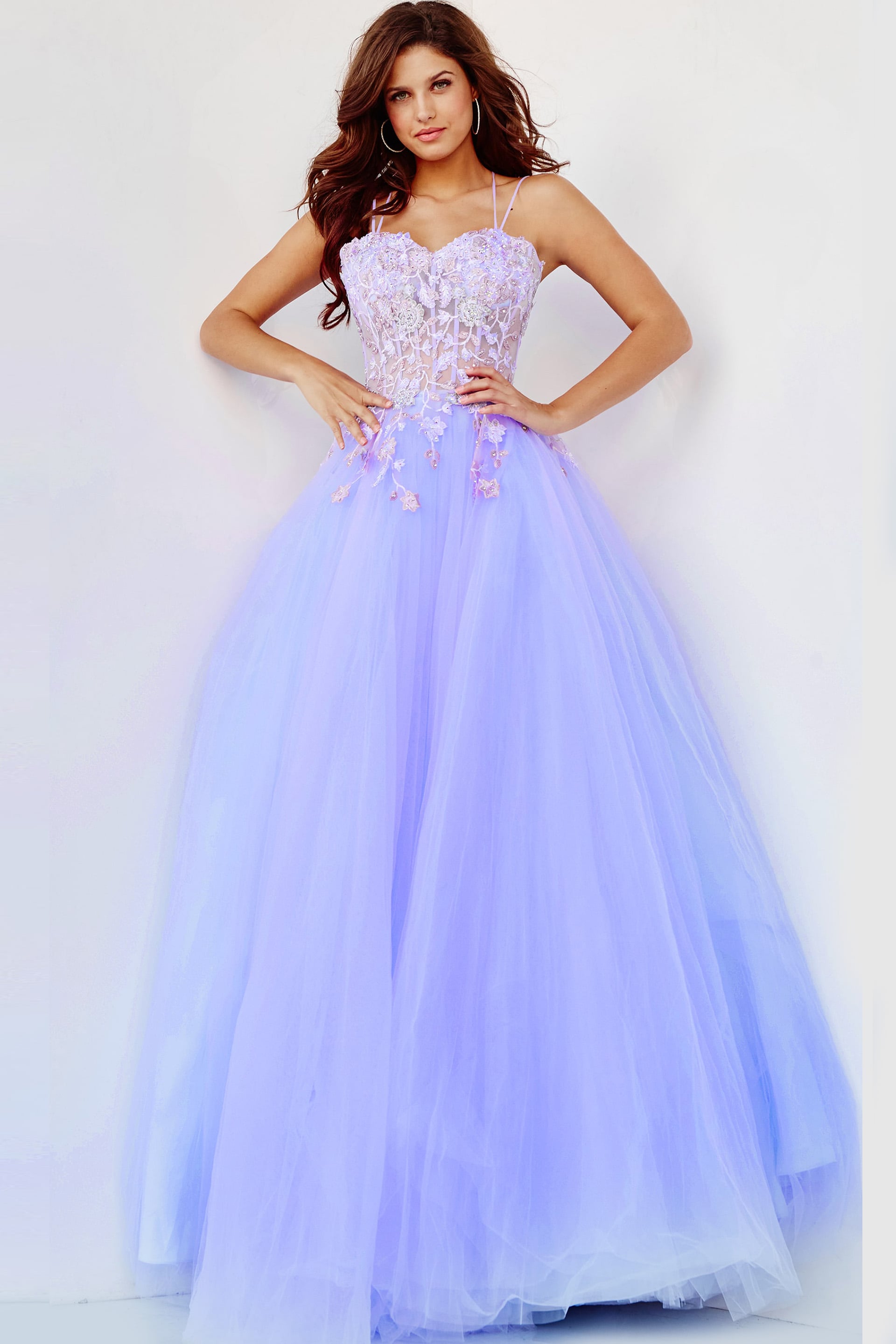 06207-LILAC-ballgown.jpg Model wearing Jovani 06207 lilac ball gown with sweetheart neckline and floral appliques.