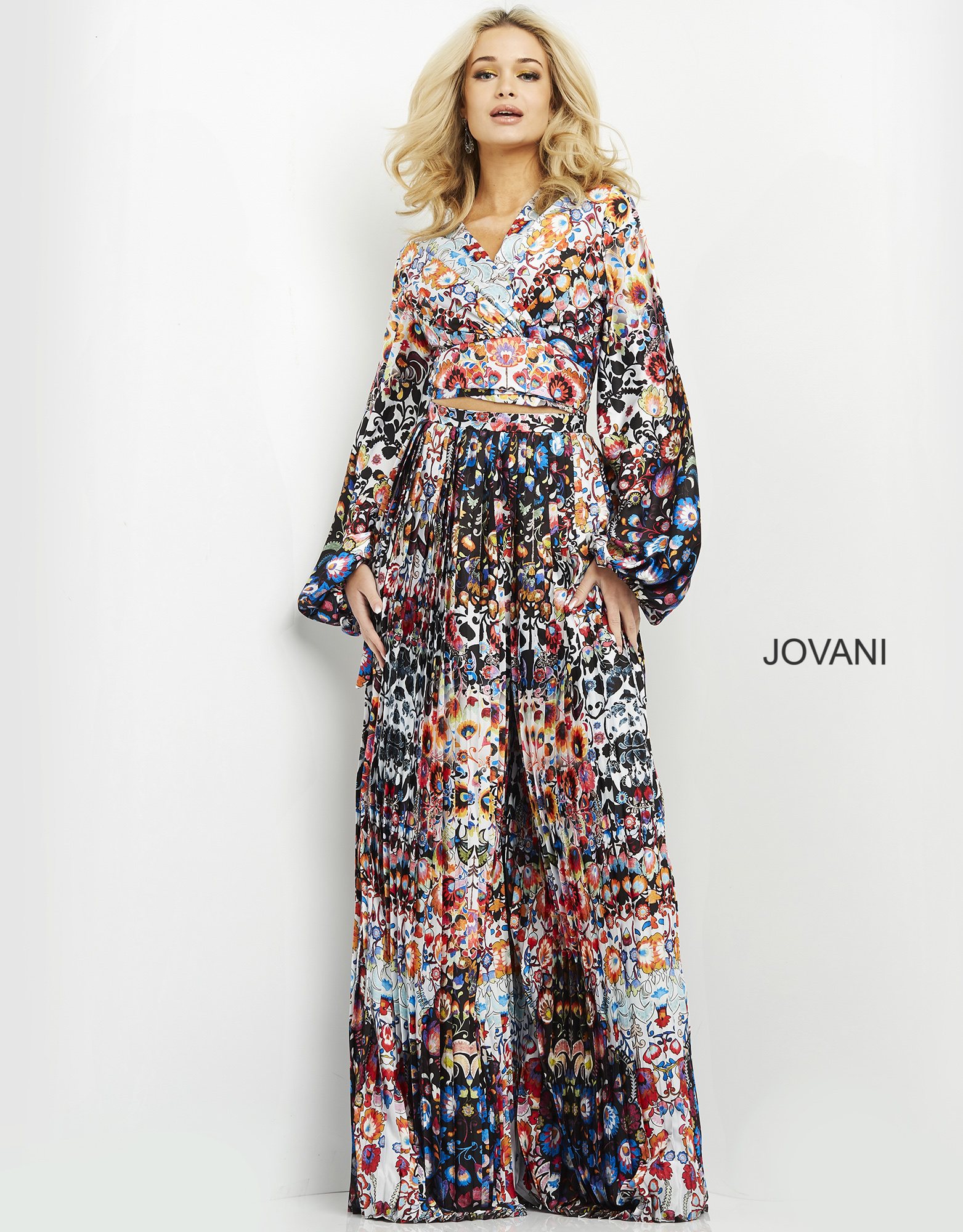 JOVANI SALE ラグジュアリーな赤コンテストドレス Strapless Layered Tulle Ball Gown with High Slit 40466 | Jovani
