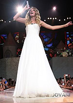 Model wearing Taylor Swift in Jovani 1552172
