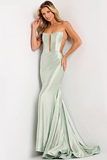 Elegant Strapless Prom Dress With Train
