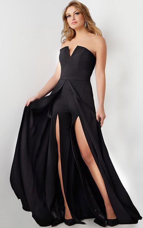 Model wearing Jovani 23150 black gown with sweetheart neckline and high slit.