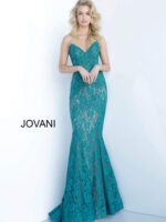 Model wearing Jovani 37334 green lace mermaid gown with sweetheart neckline