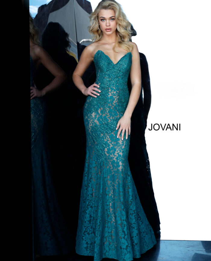 Model wearing Jovani 37334 green lace mermaid gown with sweetheart neckline