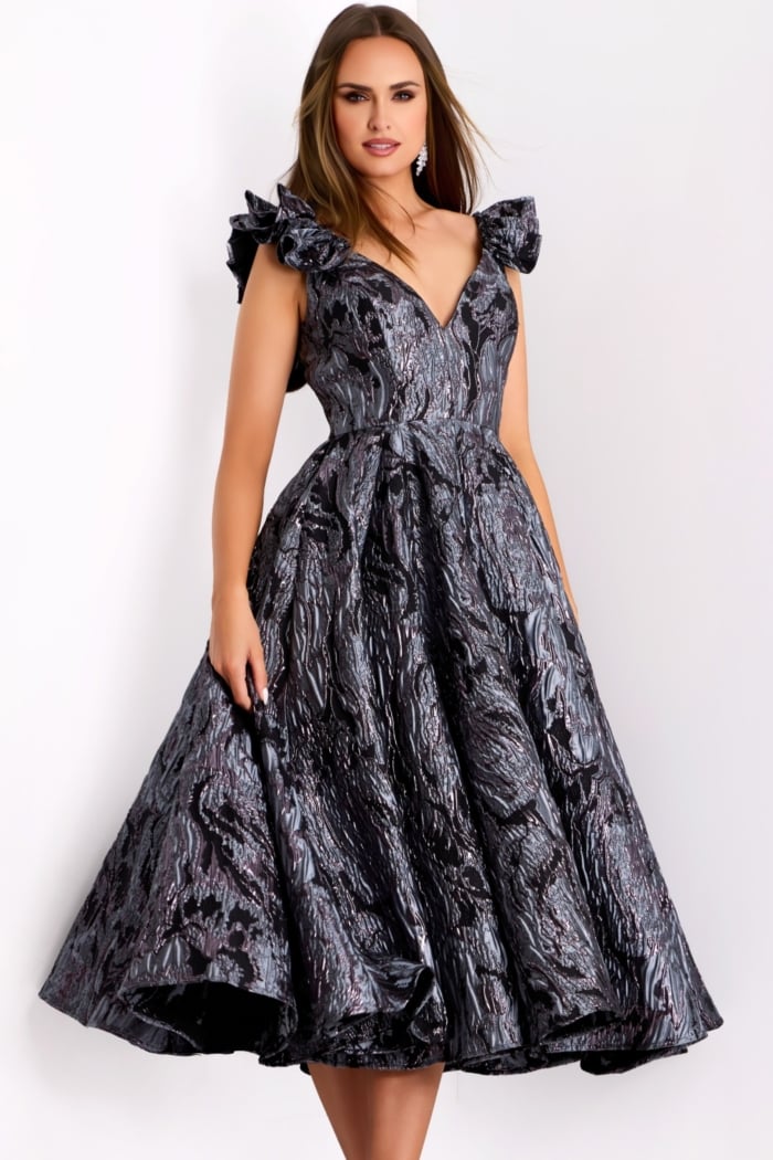 Textured V-neck formal dress with high-low hem