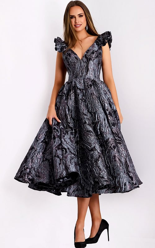Elegant midi gown with shimmering jacquard fabric and deep V back