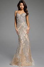 Sleeveless gown with sparkling sequins and fitted silhouette