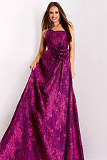 Elegant sleeveless textured evening dress with pink floral sheen