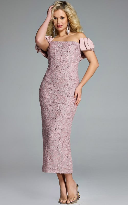 Model wearing Jovani dress 41044.