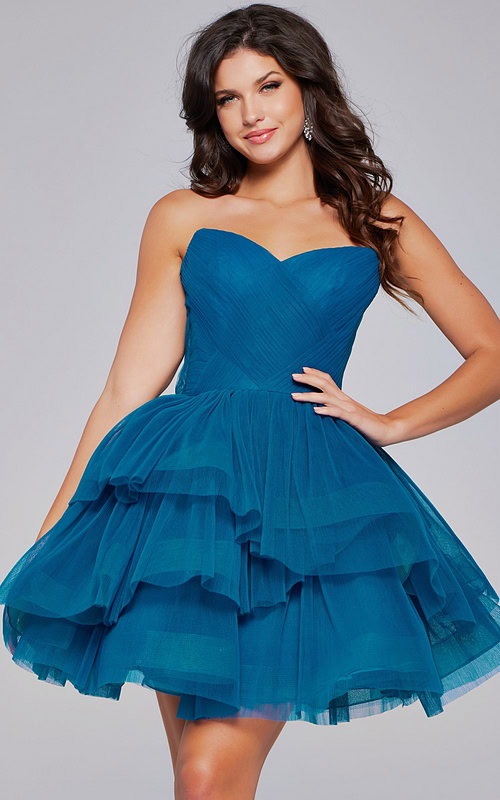 Model in Jovani 41054 blue dress with sweetheart neckline, front view.