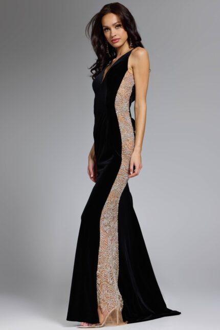 Model wearing Jovani dress 42026.