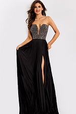 Evening dress with deep sweetheart neckline and beaded detail