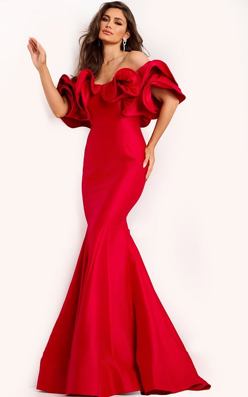 Model wearing Jovani dress 43757.