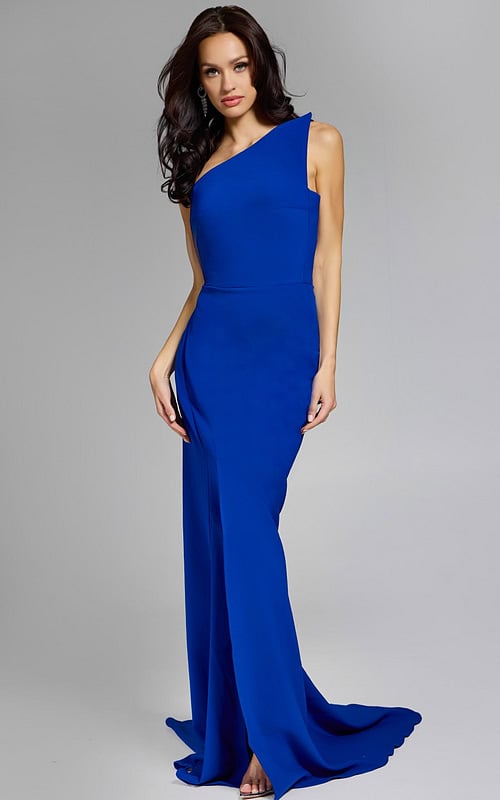 Model wearing Jovani dress 44001.