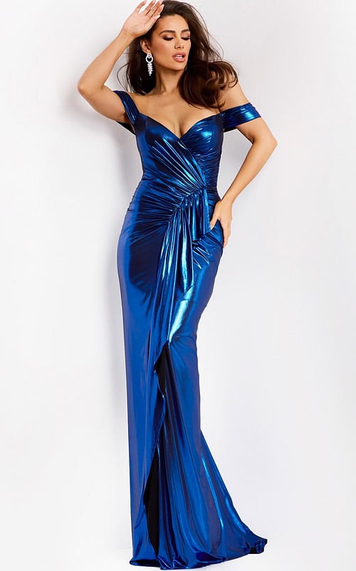 Model wearing Jovani dress 44038.
