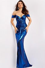 Model wearing Jovani dress 44038.