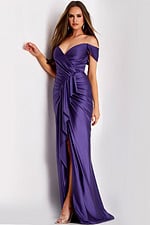 Model wearing Jovani dress 44039.