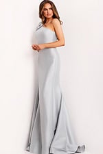 Model wearing Jovani dress 44176.
