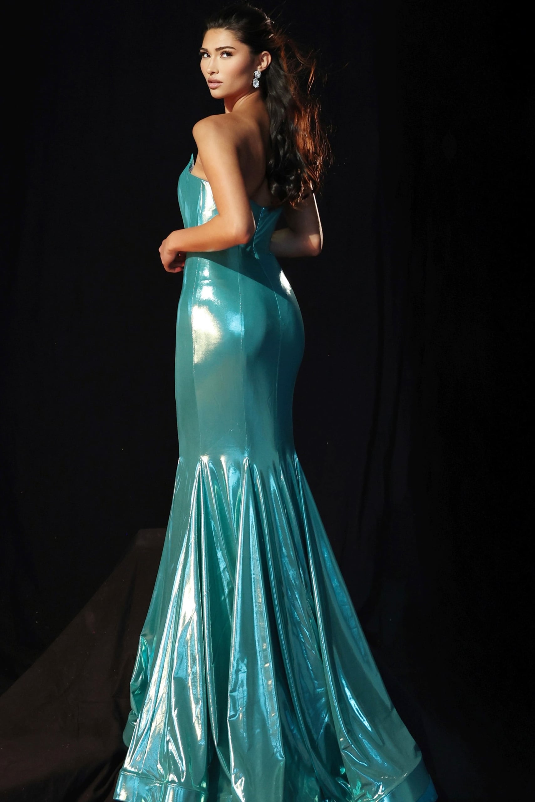 Strapless metallic mermaid gown with glossy sheen