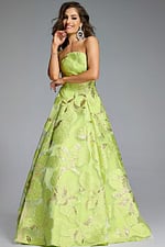Model wearing Jovani dress 44369.