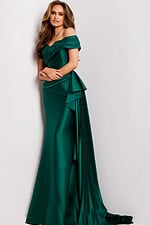 Model wearing Jovani dress 44524.
