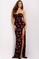 Model wearing Jovani dress 44633.
