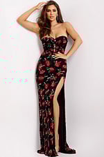 Model wearing Jovani dress 44633.