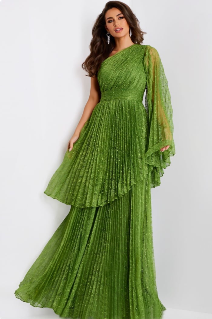 Model wearing Jovani dress 44687.